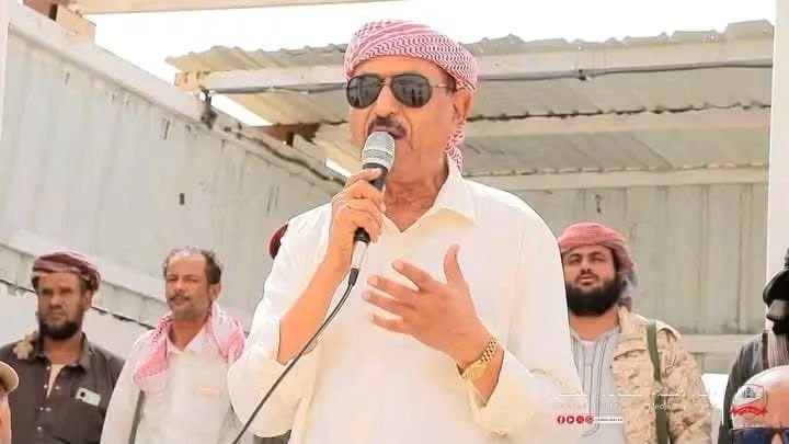 وكيل محافظة حضرموت لشؤون الوادي والصحراء يتفقد اللواء الرابع بالفرقة الثانية قوات درع الوطن في رماه وكيل محافظة حضرموت لشؤون الوادي والصحراء