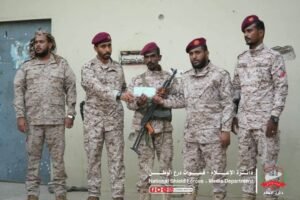 قيادة الفرقة الثانية تكرم أفراد اللواء الثاني بنقطة الغرف تقديراً ليقظتهم وانضباطهم الأمني 2 FB IMG 1788246771216