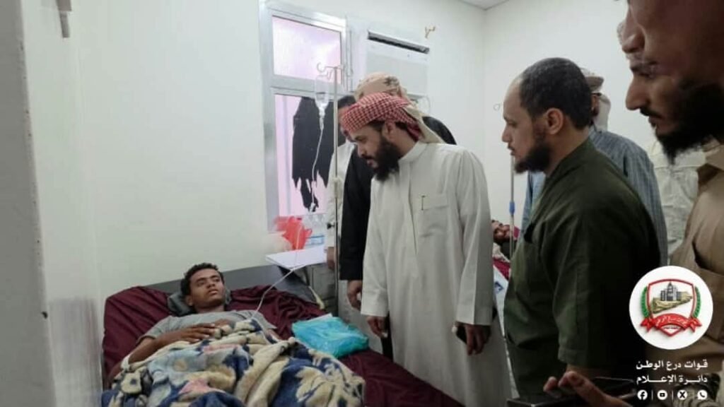 قيادة قوات درع الوطن تتفقد جرحى القوات في مستشفيات عدن FB IMG 1789250183070